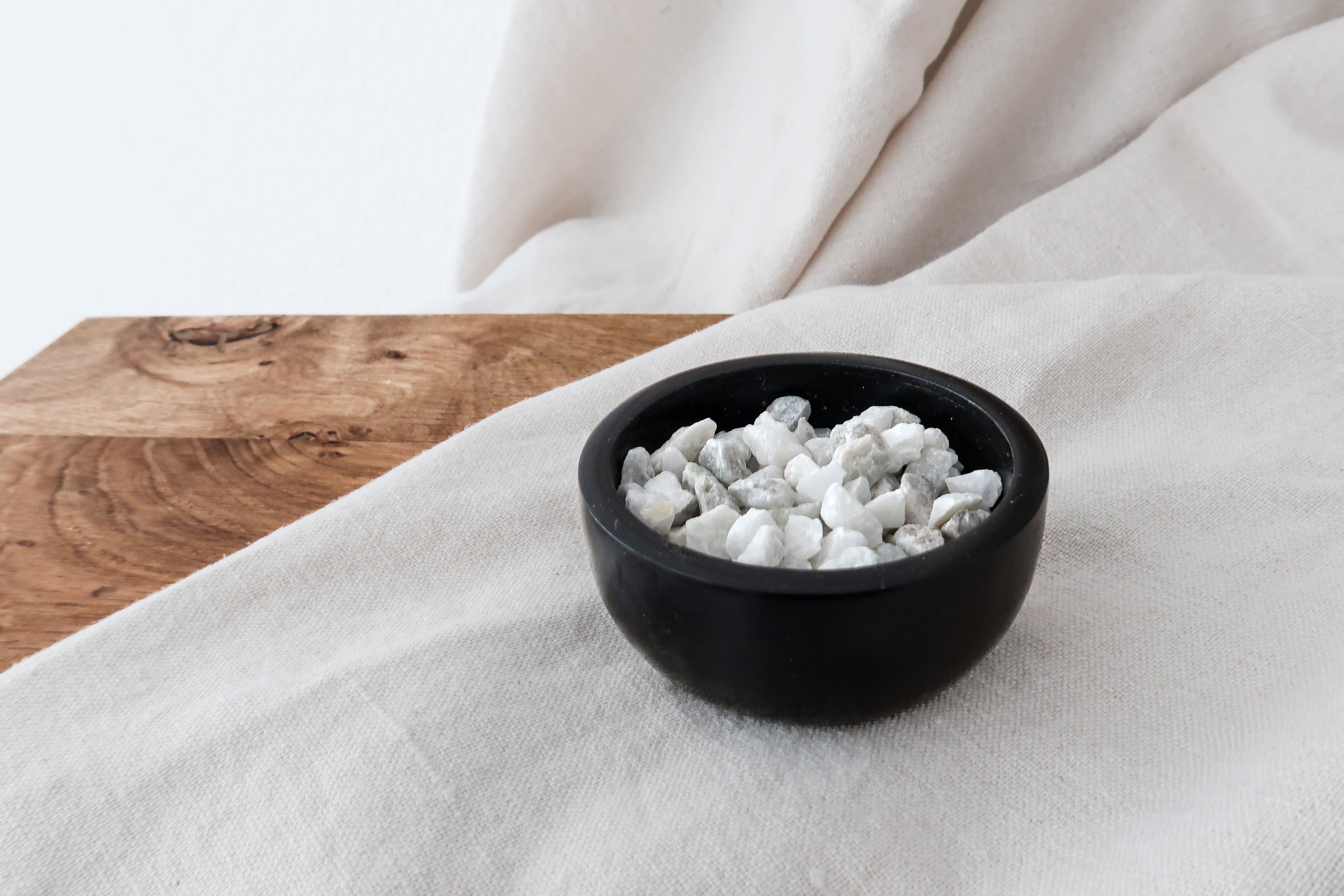 Wierookbakje zwart met Witte Steentjes