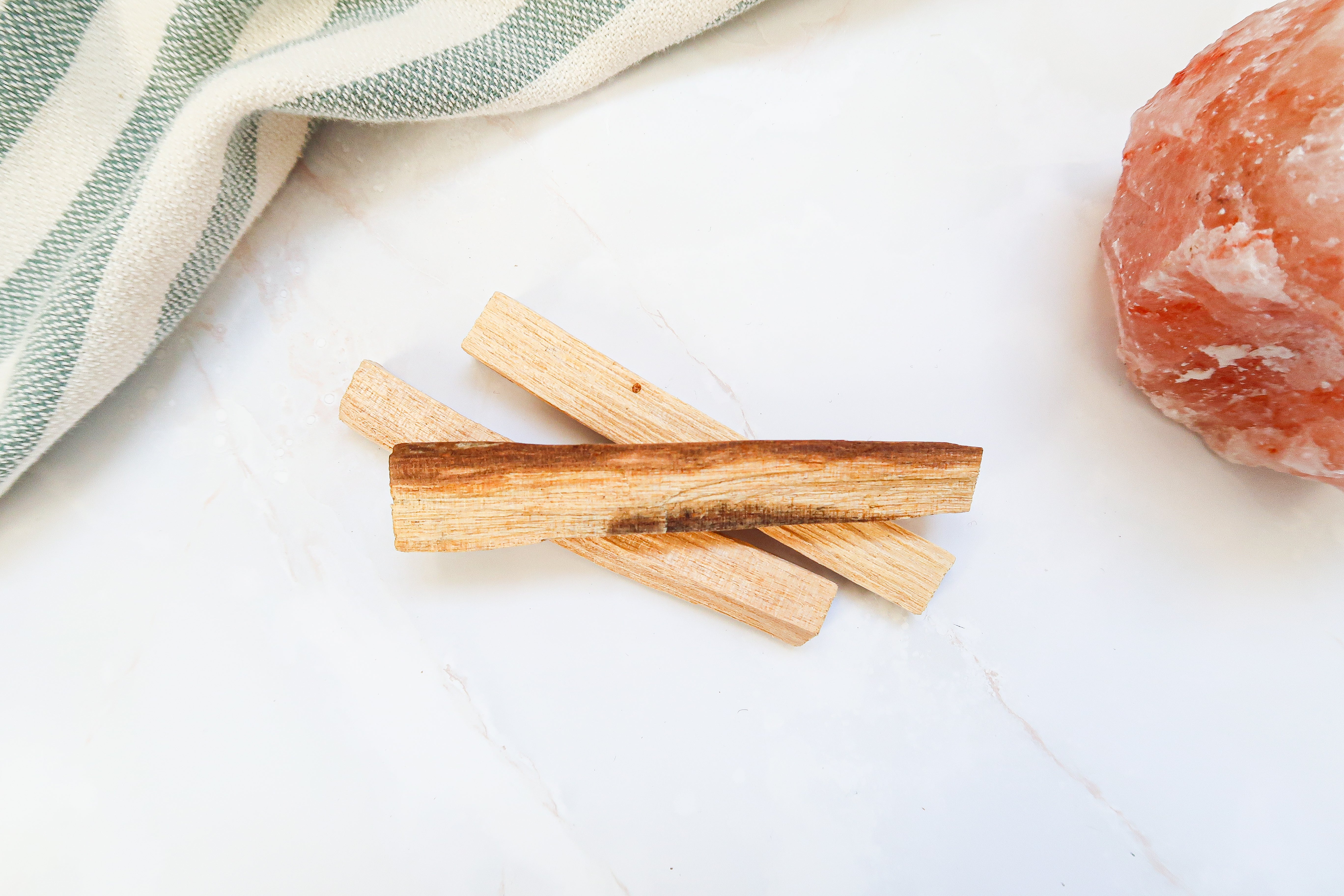 Palo Santo (heilig hout) stokjes, voor reiniging en positiviteit 